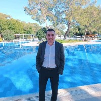 Suat Atış