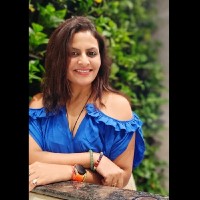 Renu - Researcher and Sales Professional l Life COACH l Corporate Wellness Trainer