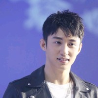 秦文佳