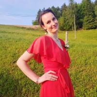 Nina Podobnik