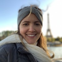 ANA CAROLINA CARNEIRO