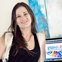 LAURA PALIS