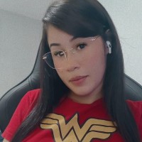 Suênia Santos