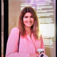 Manizeh Dossa
