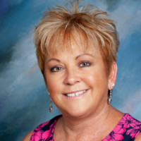 Liz Mccool