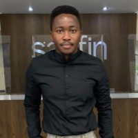 Smangaliso Mnguni