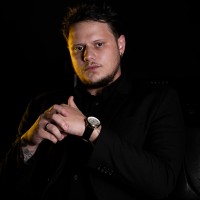 Douglas Ferrari