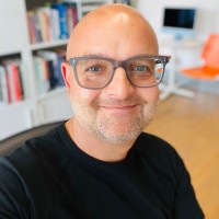 Dr. Richard MacKinnon