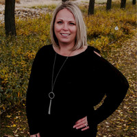 Pamela Knight