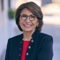 Sylvia AcevedoSylvia Acevedo is an Influencer