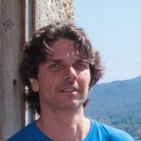 Claudio F Soares