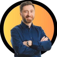 Tomasz Manugiewicz 📚