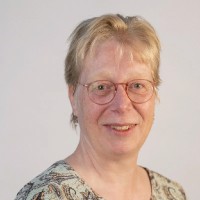 Monique Van Dam