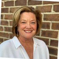 Lynn Yazbec