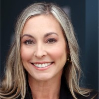 Kristin Scheithauer, Apr