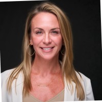 Betsy Stucker