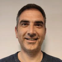 Xavier León