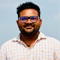 Paradesi Yannaru