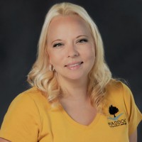 Cassandra Schuetze