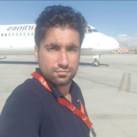 Pourya Farhani pour