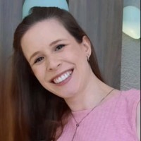 Karina Mendonça Weinert
