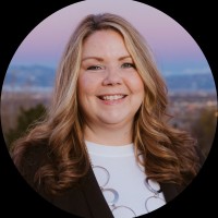 Holly Andrews