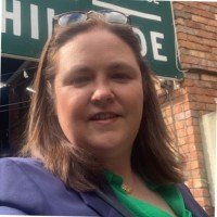 Roxanne Kelly