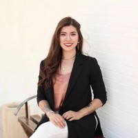 Claudia Leon