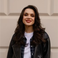 Yana Perevalo