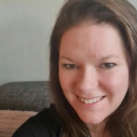Yvonne Proost