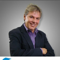 Professor Ricardo Erse