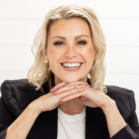 Stephanie Gillis-Paulgaard (she/her)