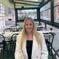 Laura Collins