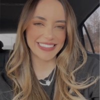 Larissa Ellen