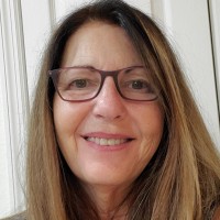 Leslie Tullis