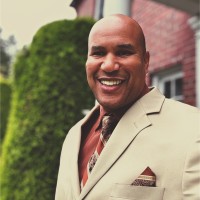 Charles E Smith