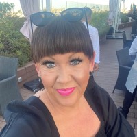 Amanda Harris-Knight