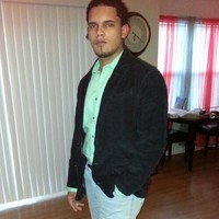 Robert J Pena