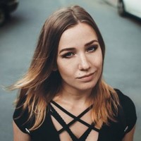 Olga Selling Traffic