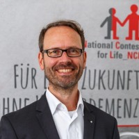 Dr. Frank Stehr