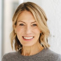 Dina Lewis