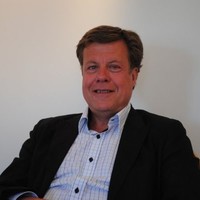 Fredrik Hallström