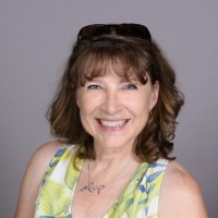 Della Halvorson