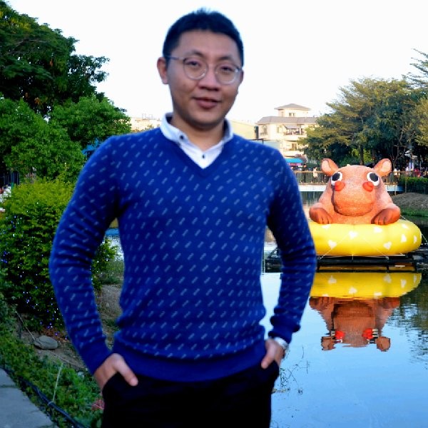 Chih-Ming Webster Yang