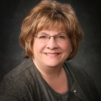 Kristie Dennett