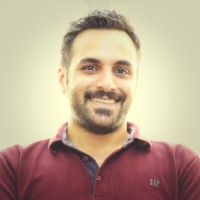 Arash Azizi