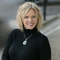 Jennifer Strong