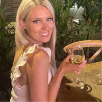 Hayley Saxton