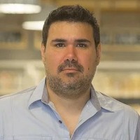 Fernando Cavero