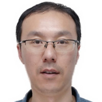 严伟龙